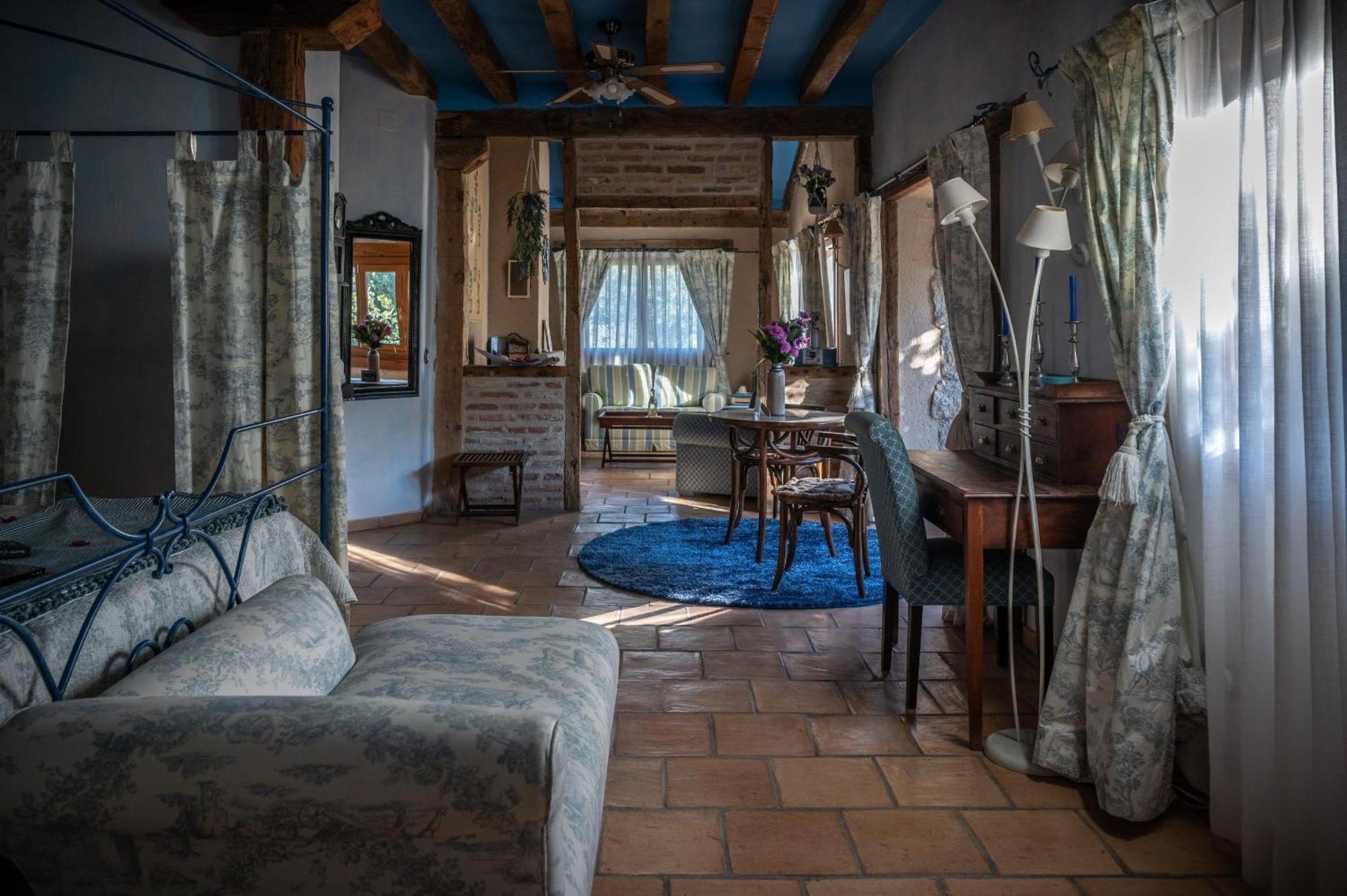 Posada Restaurante Fuenteplateada Collado Hermoso 외부 사진