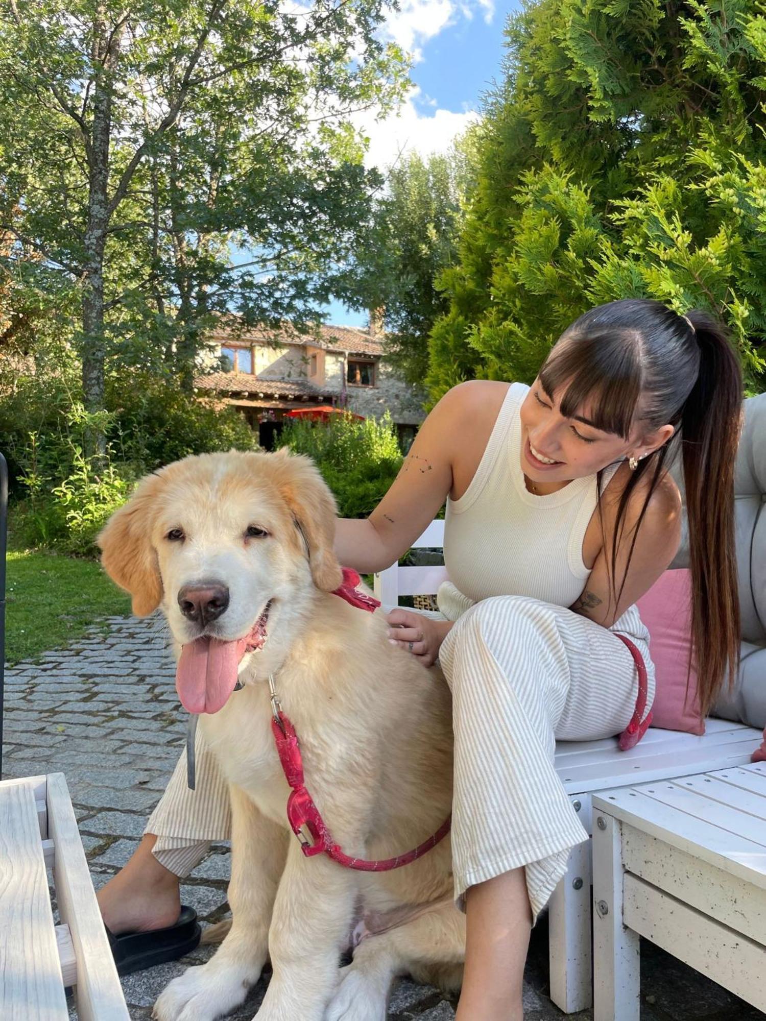 Posada Restaurante Fuenteplateada Collado Hermoso 외부 사진